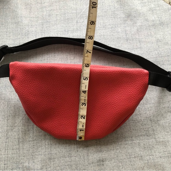 Nautica unisex Textured Red Fanny pack with Black Trim - Picture 6 of 8
